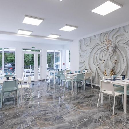 HajdúszoboszlóPanzio 81住宿加早餐旅馆 外观 照片