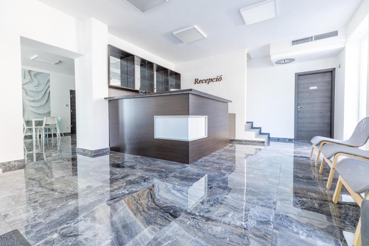 HajdúszoboszlóPanzio 81住宿加早餐旅馆 外观 照片
